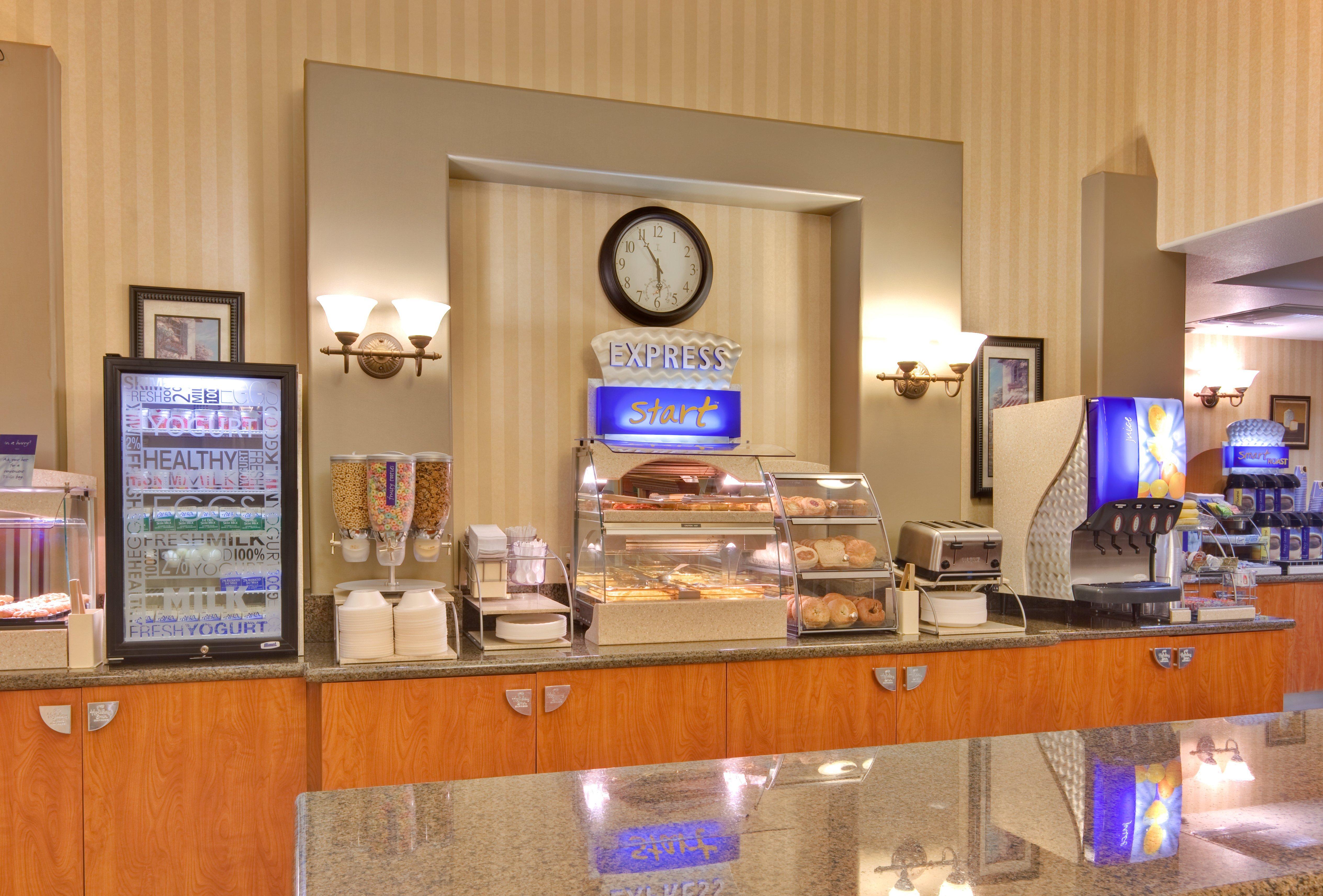 Express & Ontario Airport-mills Mall By Ihg Hotel 3*