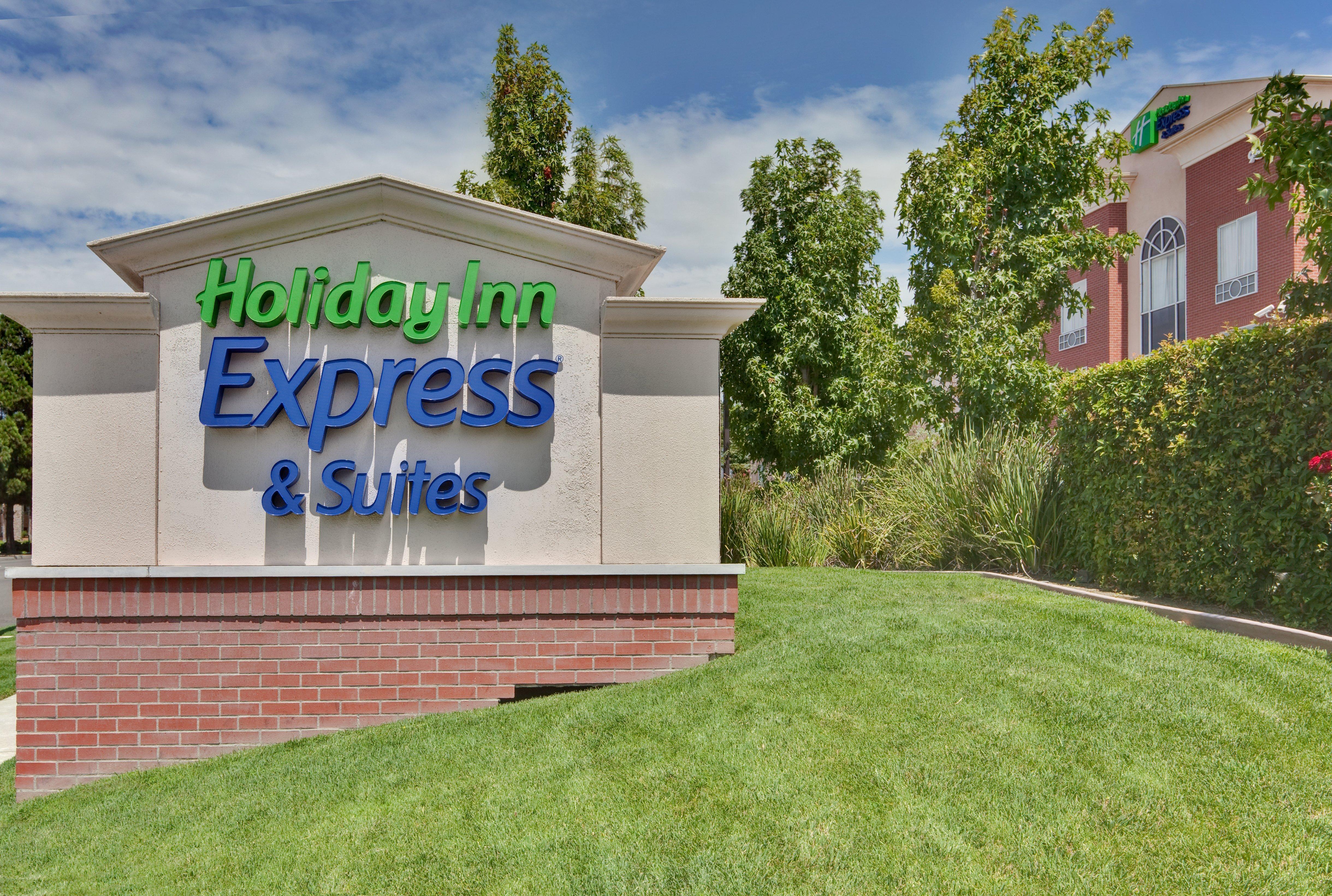 Hotel Express & Ontario Airport-mills Mall By Ihg 3*
